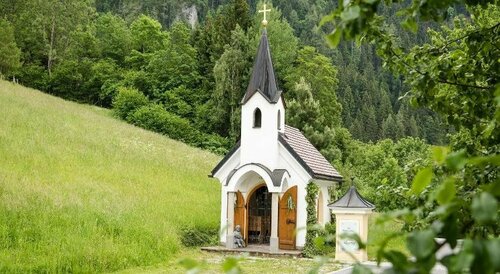 Gut Berg Naturhotel, Забронировать Отель Санкт-Иоганн-им-Понгау Salzburger Sportwelt, рядом с Гондольный подъемник Альпендорф (нижняя станция)