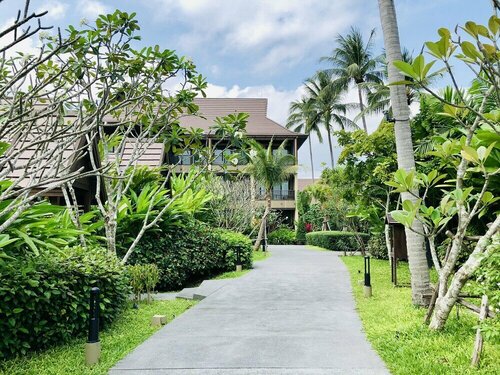 Khanom Beach Resort And Spa, Забронировать Курортный отель Отели Накхонситхаммарат с бассейном, Бассейн