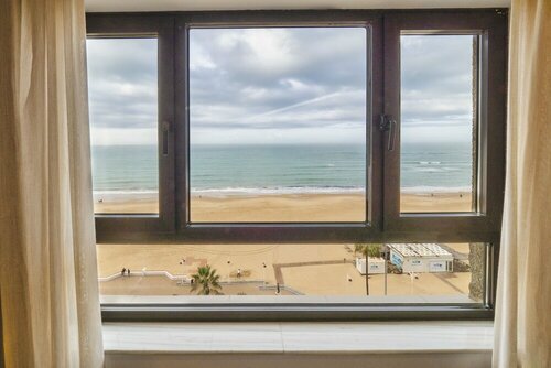 Hotel Cádiz Paseo del Mar, Affiliated by Meliá, Забронировать Отель Отели Кадиса 4 звезды, рядом с Montenmedio Golf &amp; Country Club, 4*