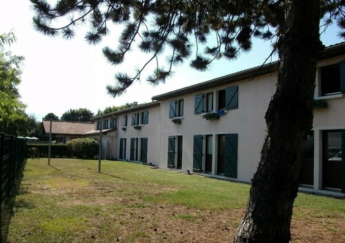 Kyriad Grenoble Seyssins, Book Hotel Hoteller i Rhône-Alps med parkering, Parkering