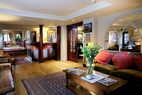 The Royal Hotel, Varaa Hotelli Comrie Perthshire