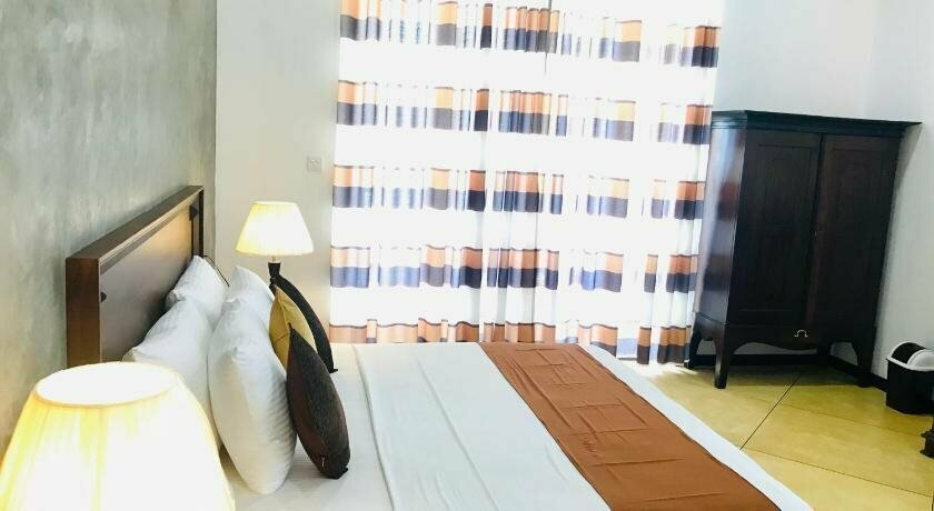 Central Beach Inn