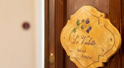 Le Violette, Buchen Sie Hotel Lucca Toskana, in der Nähe von Kathedrale San Martino