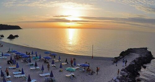 Baia Paraelios, Foglalás Szálloda Parghelia Calabria