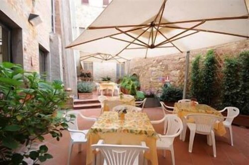 Albergo Duomo, Забронировать Отель Монтепульчано Val di Chiana