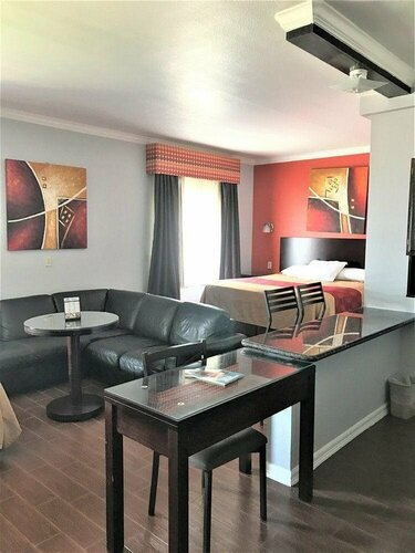 Blue Bay Inn and Suites, Забронировать Отель Недорогие отели Саут-Падре-Айленд, рядом с Аквапарк Schlitterbahn Beach, недорого