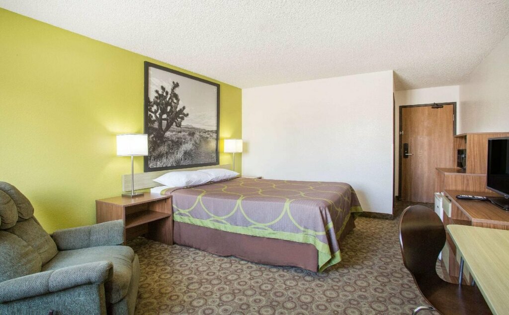 Super 8 Kingman