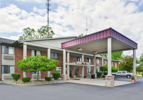 Americas Best Value Inn & Suites Bluffton, Book Hotel Hoteller i Indiana med parkering, Parkering