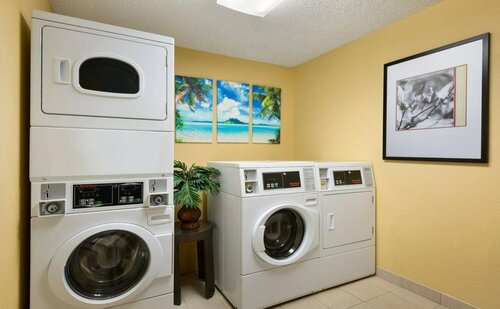 Courtyard Fort Myers Cape Coral, Réserver Hôtel Fort Myers Région de Fort Myers