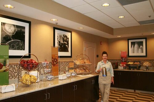Comfort Suites Airport, Reserva ahora Hotel Luckney Misisipi