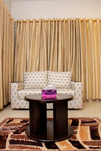 Livin Hub Guest House, Book Pension F-8 Sector Islamabad