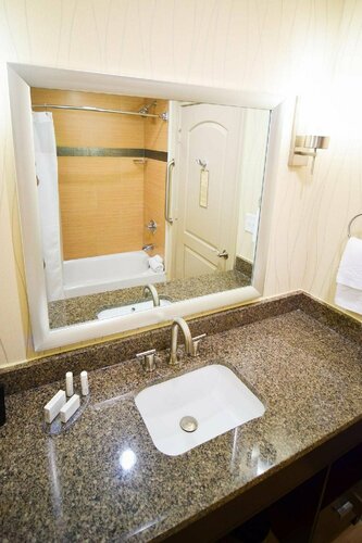 Fairfield Inn and Suites by Marriott North Spring, Забронировать Отель Те-Вудлендс Texas Gulf Coast, рядом с Avantis Healthcare