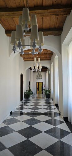 Hotel Krasicki, Đặt Khách sạn Khách sạn ở Warmia-Masuria có chỗ đỗ xe, Bãi đậu xe