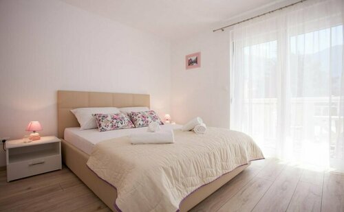Apartments MIA, Varaa Huoneisto Hotellit Split-Dalmatia pysäköinnillä, Pysäköinti