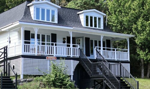 Hôtel Au Petit Berger, Rezervovat Hotel Hotely v La Malbaie Municipality s parkováním, Parkování