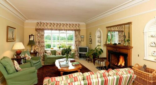 The Hough, Book Hotel Malpas 