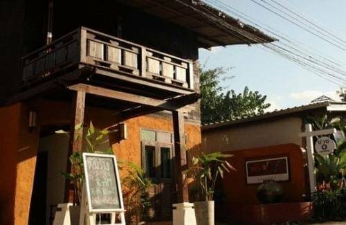 Baan pai Hostel, Забронировать Хостел Недорогие отели Пая, рядом с Pai Bus station, недорого