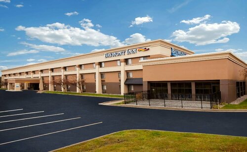 Baymont by Wyndham Traverse City, Забронировать Отель Траверс-Сити штат Мичиган