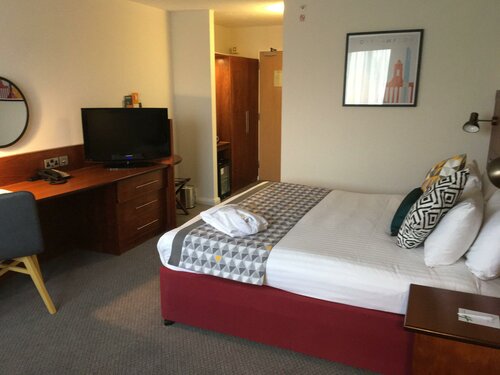 Holiday Inn Northampton, Book Hotel 4-stjernede hoteller i Merseyside, 4*