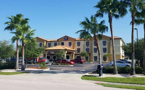 Comfort Inn & Suites Northeast - Gateway, Забронировать Отель Сент-Питерсберг Pinellas County