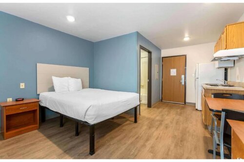 Motel 6 Suites El Paso East, TX, Book Motel Hoteller i El Paso med parkering, Parkering