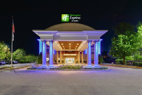 Holiday Inn Express & Suites Williamsburg, an IHG Hotel, Prenota Hotel Williamsburg Virginia