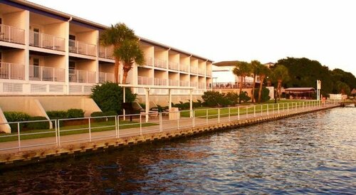 Marina Bay Resort, Забронировать Курортный отель Форт-Уолтон-Бич Emerald Coast