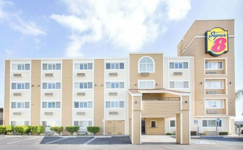 Super 8 by Wyndham National City Chula Vista, Забронировать Отель Отели San Diego Metropolitan Area с бассейном, Бассейн