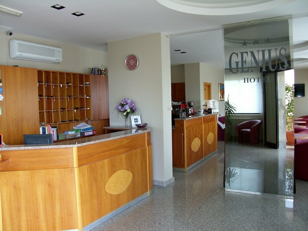 Hotel Genius