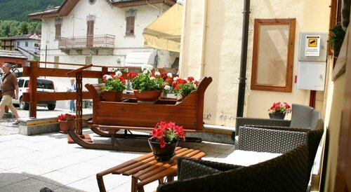 appartamenti la ginestra, Varaa Hotelli Hotellit Val di Susa pysäköinnillä, Pysäköinti