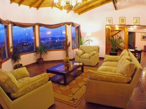 Hotel Picos Del Sur, Rezervați Hotel Hoteluri în Patagonia cu parcare, Parcare