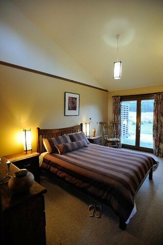 Forest Walks Lodge, Book Hotel Meander 