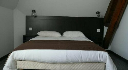 Hotel Le Saint Julien, Book Hotel Beauvoir Yonne