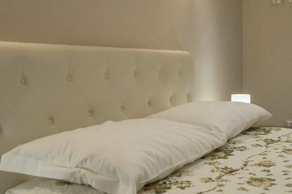Flora Hotel