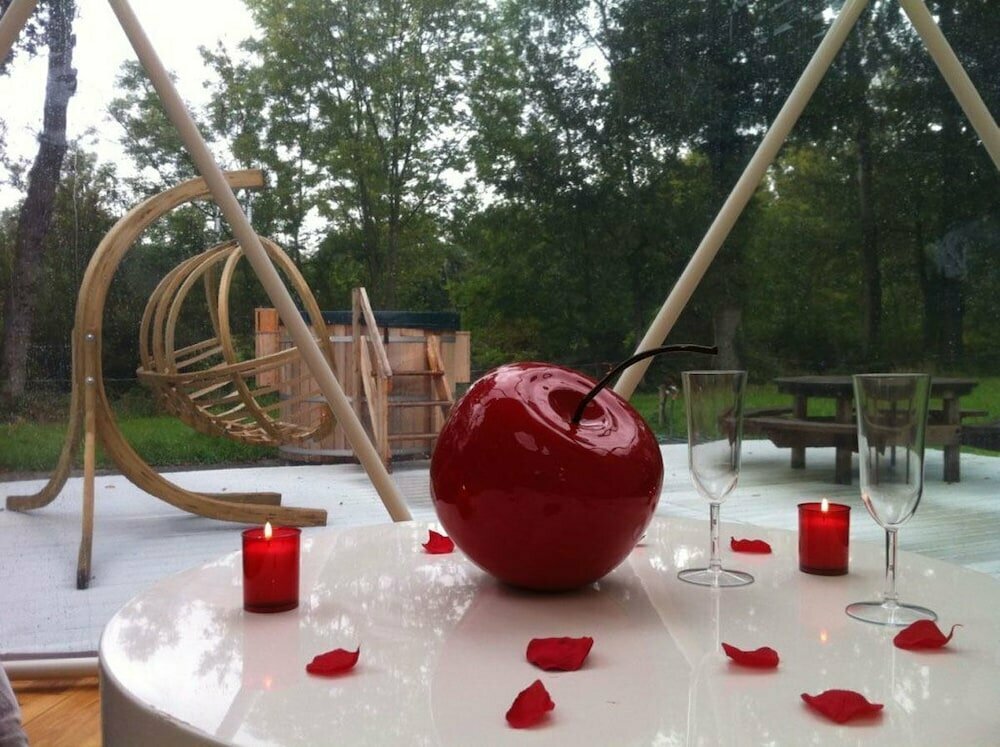 Domaine Arvor - Hébergements insolites pour couples et amis EN Bretagne