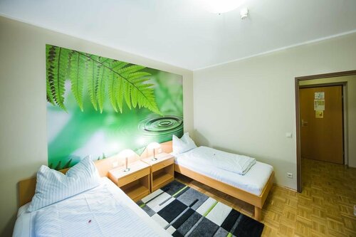 Hotel am Kapuzinerplatz, Забронировать Отель Книттельфельд Aichfeld