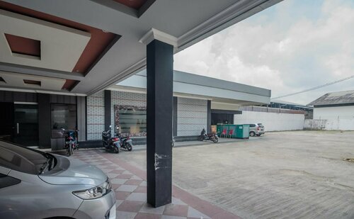 Raja Residence Jambi By RedDoorz, Забронировать Отель Джамби провинция Джамби
