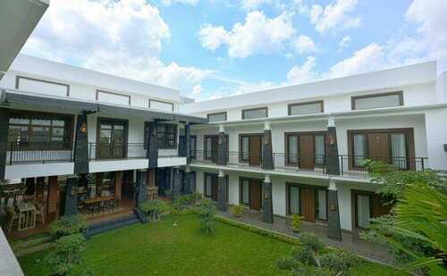 The Edwin Syariah By OYO Rooms, Book Hotel Hoteller i Bantul med parkering, Parkering