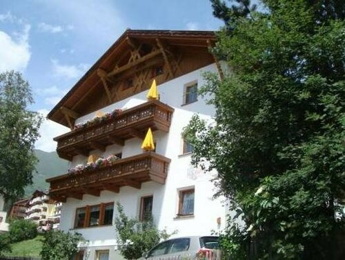 Pension Alpenrose, Забронировать Отель Зерфаус Серфаус-Фисс-Ладис, рядом с Горнолыжный курорт Зерфаус-Фисс-Ладис