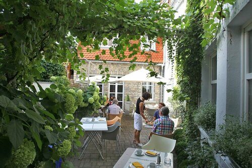 Hotel am Torturm, Забронировать Отель Фольках Нижняя Франкония