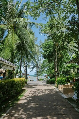 Aonang Buri Resort, Забронировать Курортный отель Отели Ао-Нанг-Бич 4 звезды, рядом с Пляж Ao Пхра Нанг, 4*