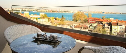 Acra Hotel, Забронировать Отель Отели Стамбула 3 звезды, рядом с Турецкие бани Джагалоглу, 3*