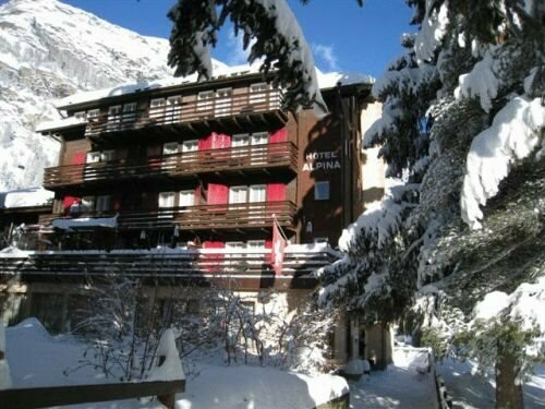 Hotel Alpina