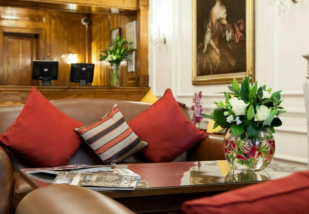 Thistle Hyde Park Hotel