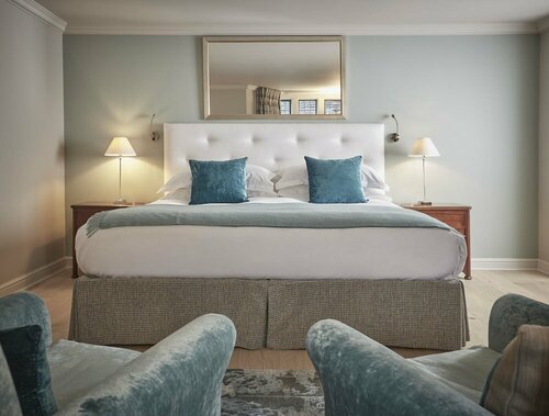 Whatley Manor, Rezervați Hotel Hoteluri în Gloucestershire cu parcare, Parcare