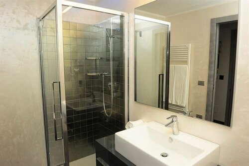 Residenza Menabrea, Reservar Hotel San Salvario Valentino Turim, perto de Dante