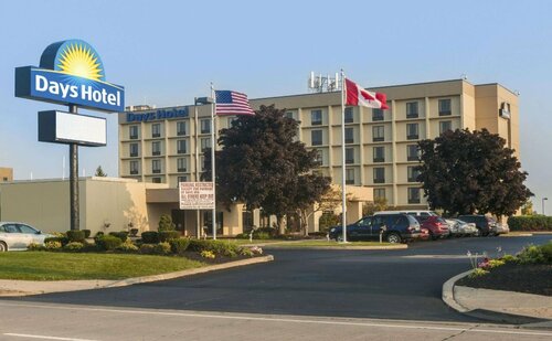 Comfort Inn & Suites Buffalo Airport, Buchen Sie Hotel Cheektowaga Buffalo