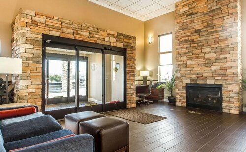 Comfort Inn & Suites Redwood Country, Prenota Hotel Fortuna California