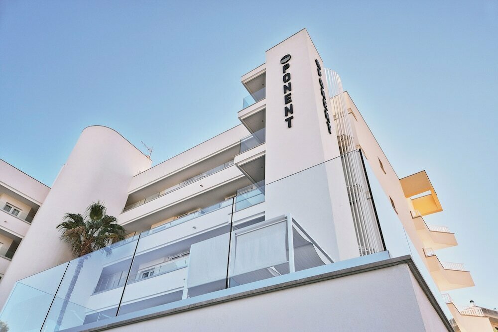 Apartamentos Ponent