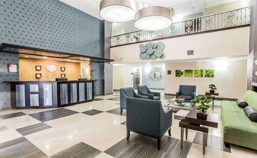Comfort Suites Pineville - Ballantyne Area, Забронировать Отель Отели Шарлотте с парковкой, Парковка
